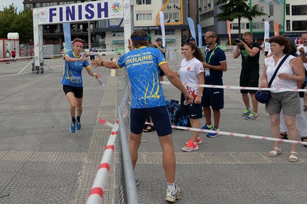 Українська команда з спортивного орієнтування займає перше в місце на Дефлімпійських іграх