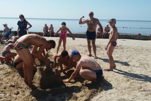 Оздоровчий літній табір «Червоні вітрила»
